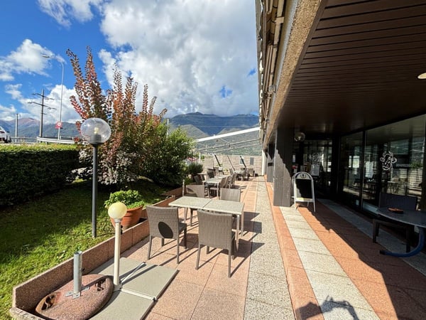 AFFITTASI A CADENAZZO RISTORANTE DI CA. 282 mq 2