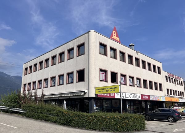 AFFITTASI A CADENAZZO RISTORANTE DI CA. 282 mq 1
