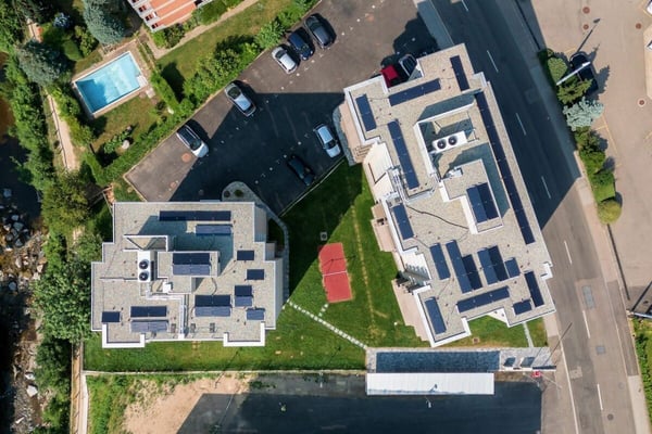 9500, Roggia, posteggio esterno 10