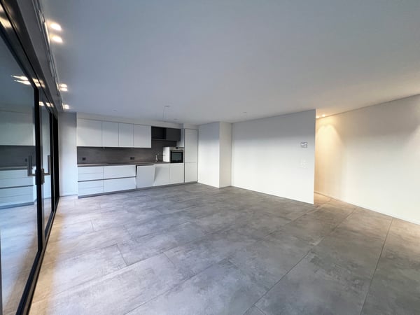 MAGLIASO 1.5 LOCALI CON GIARDINO E PISCINA CONDOMINIALE 8