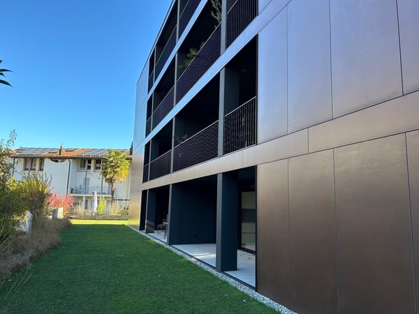 MAGLIASO 1.5 LOCALI CON GIARDINO E PISCINA CONDOMINIALE 1