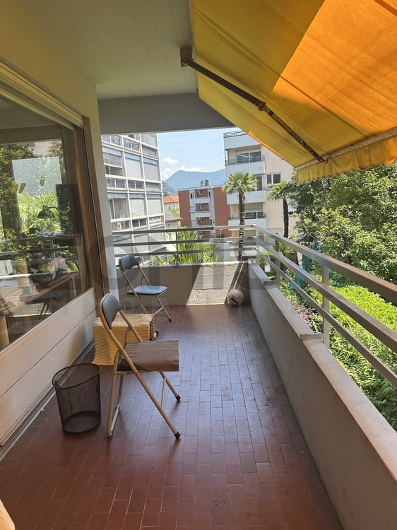 LUGANO - BESSO  Appartamento 3.5 locali  da ristrutturare 2