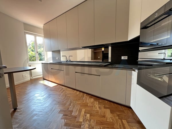 LUGANO CENTRO Appartamento signorile di 10.5 locali con giardino 4