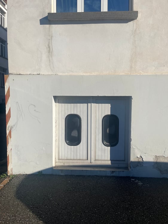 Deposito/Magazzino di 265 mq con parcheggio a Balerna 2