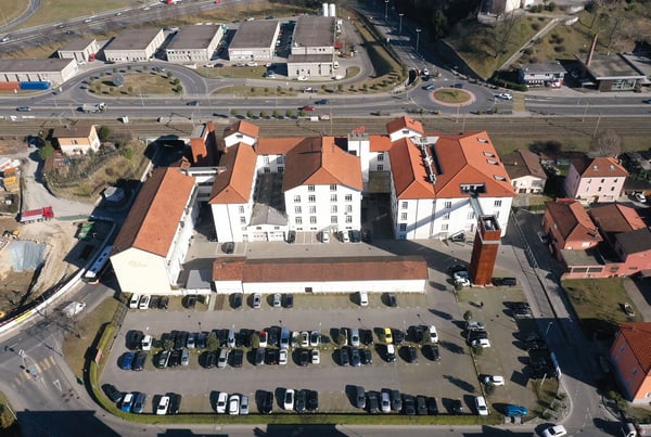 Deposito/Magazzino di 265 mq con parcheggio a Balerna 7