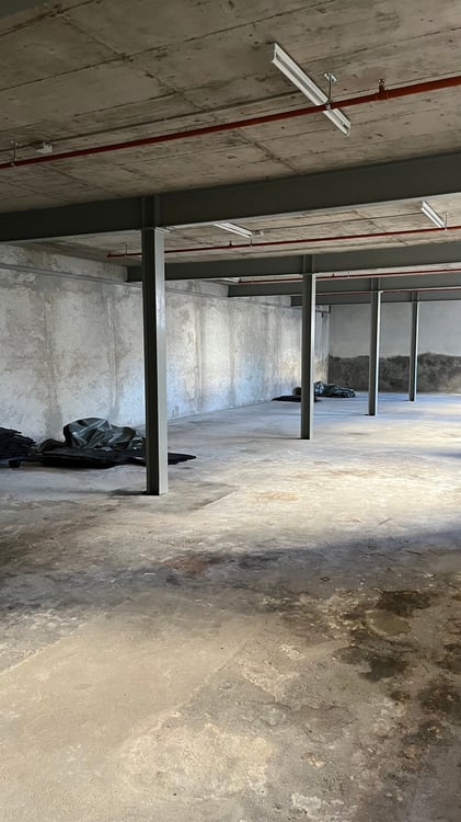 Deposito/Magazzino di 265 mq con parcheggio a Balerna 4