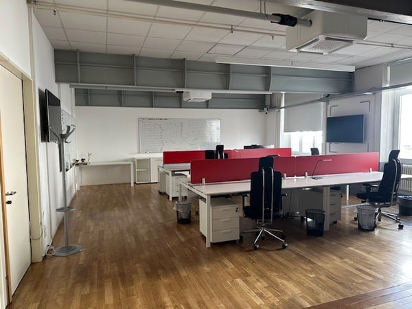 Luminoso ufficio di 116 m² in affitto presso Spazio Polus – Balerna 1