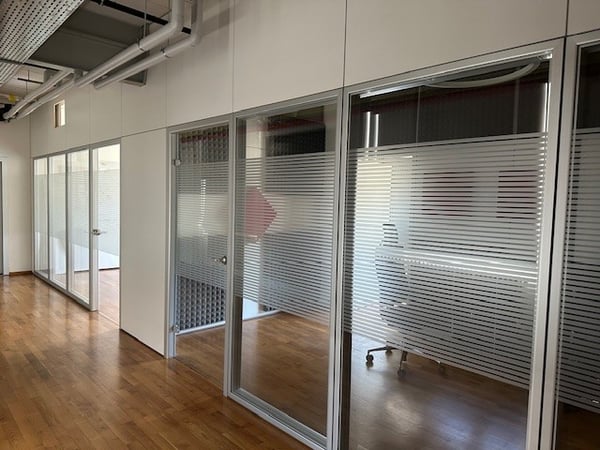 Ufficio Moderno in Affitto a Balerna – 25 m² Accessibile e Ben Connesso 2
