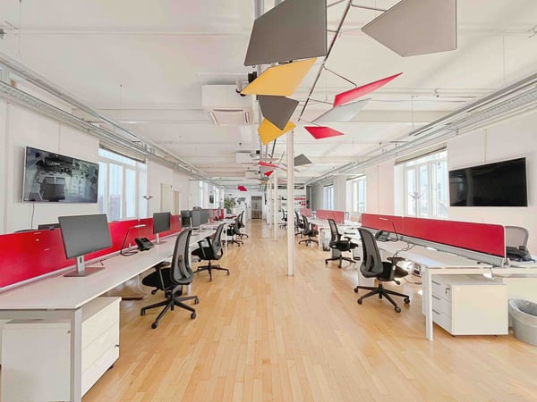 Ufficio Moderno in Affitto a Balerna – 296 m² 1