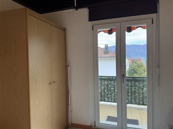 Caslano: Appartamento arredato  2 locale 10