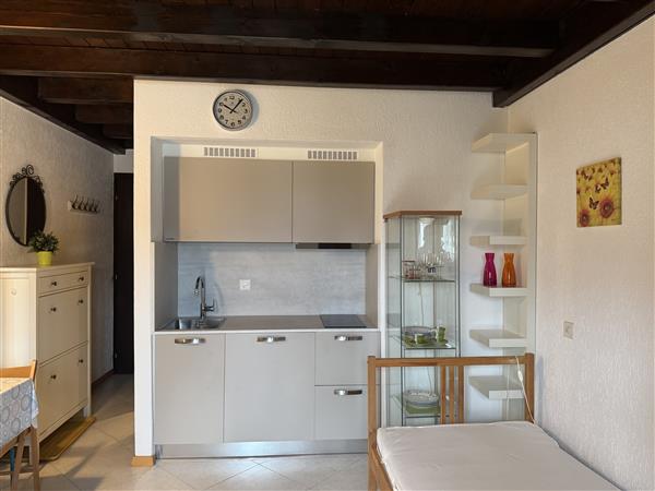 Caslano: Appartamento arredato  2 locale 5