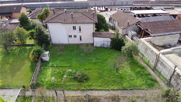 Maroggia: Terreno edificabile 2