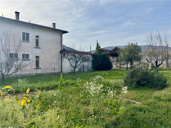 Maroggia: Terreno edificabile 1