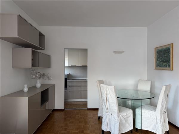 Cassarate: Appartamento arredato  1.5 locali 3