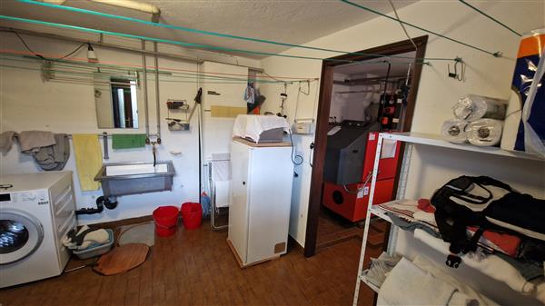 Carabbia: Casa 4.5 locali 12