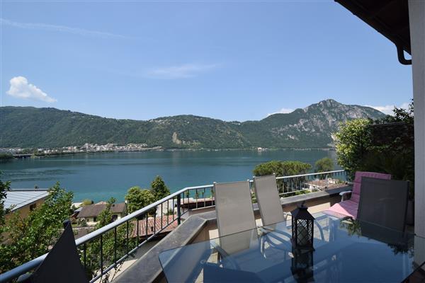 Bissone: Casa bifamiliare 7 locali 1