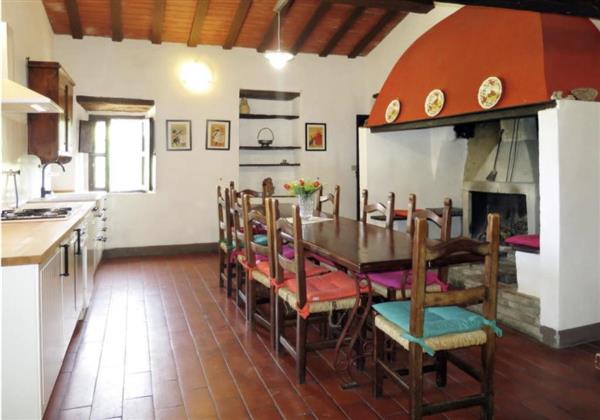 San Dalmazio - Pomarance: Casale 6 locali 3