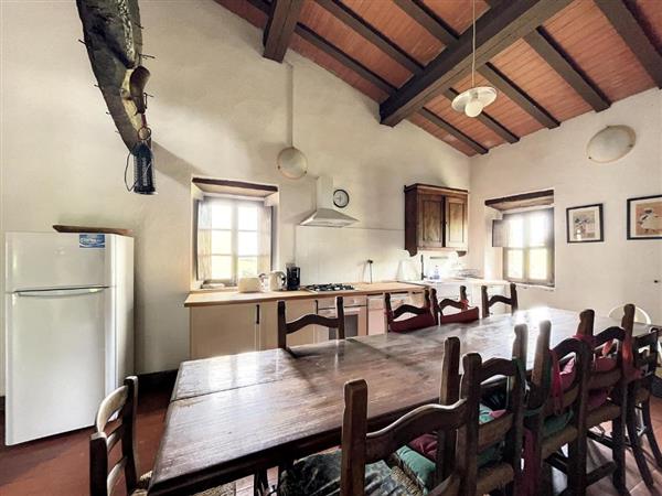 San Dalmazio - Pomarance: Casale 6 locali 8