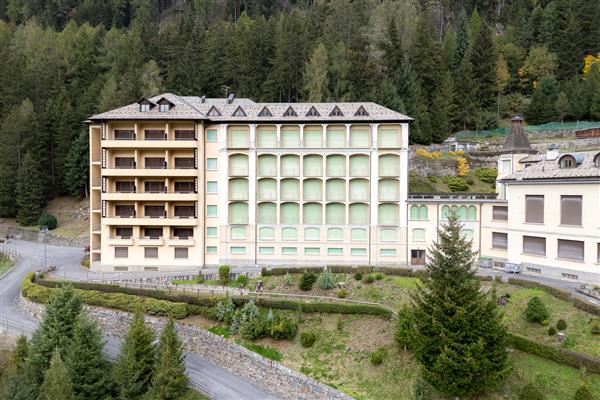 Sondalo: Albergo 200 locali 2