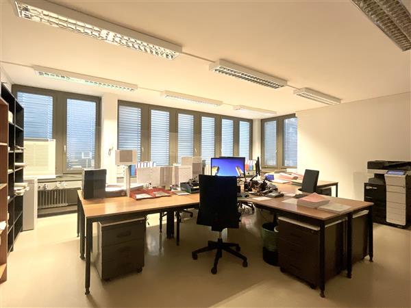 Viganello: Ufficio 8 locali 2