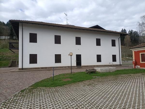 Pergine Valsugana: Albergo 11