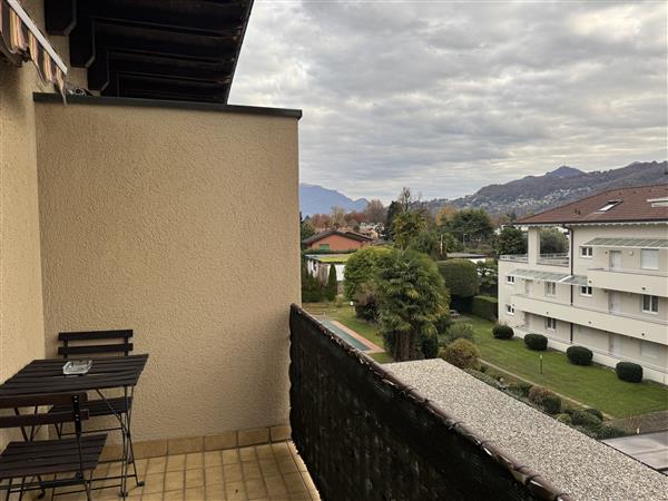 Caslano: Appartamento arredato  1 locale 3