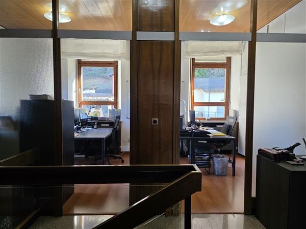 Mendrisio: Ufficio 4.5 locali 12