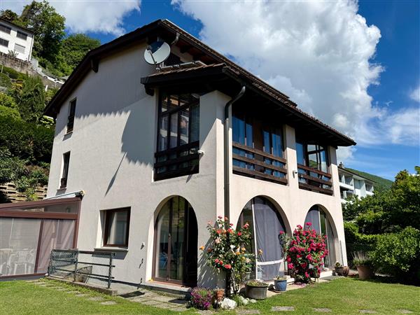 Agno: Casa unifamiliare 7.5 locali 1