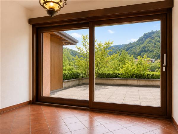 Melano : Casa 6 locali 5