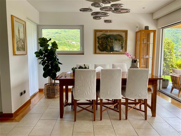 Lugaggia: Casa unifamiliare 6 locali 9