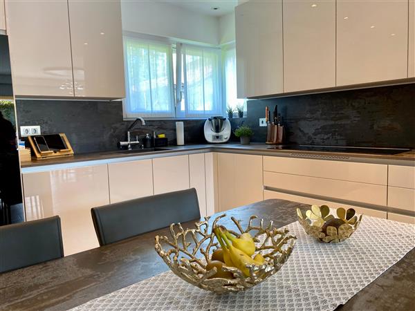 Lugaggia: Casa unifamiliare 6 locali 8
