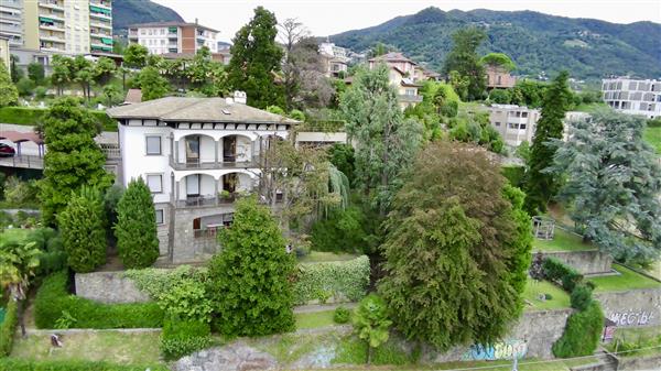 Balerna: Villa 7.5 locali 1