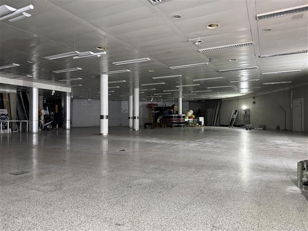 Mendrisio: Spazio commerciale 1 locale 3