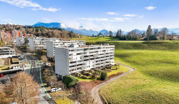 EXKLUSIVE 6.5-ZIMMER-ATTIKA-MAISONETTE IN DER STADT LUZERN – VIEL RAUM FÜR IHRE WOHNIDEEN ***** 2