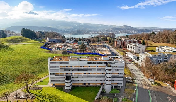 EXKLUSIVE 6.5-ZIMMER-ATTIKA-MAISONETTE IN DER STADT LUZERN – VIEL RAUM FÜR IHRE WOHNIDEEN ***** 1