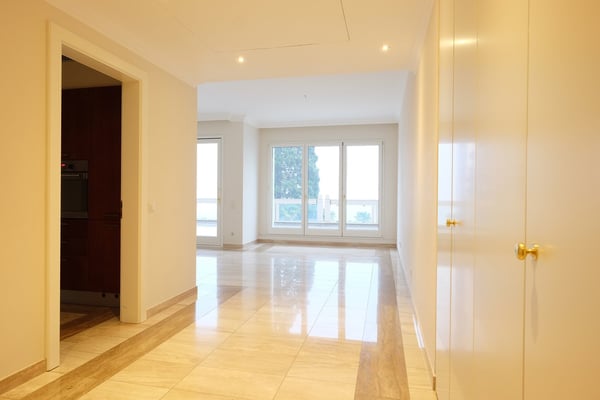 Affittasi appartamento di alto standing, lungolago Lugano 2° Piano 7