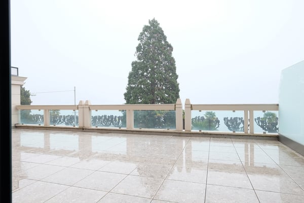 Affittasi appartamento di alto standing, lungolago Lugano 2° Piano 9