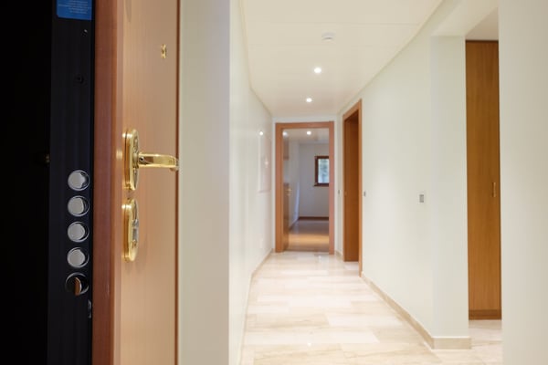 Affittasi appartamento di alto standing, lungolago Lugano al 3° Piano 3