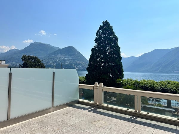 Affittasi appartamento di alto standing, lungolago Lugano al 3° Piano 26
