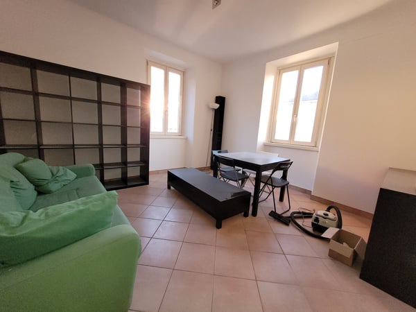 Affascinante Appartamento di 1 Locali nel Cuore di Mendrisio 7