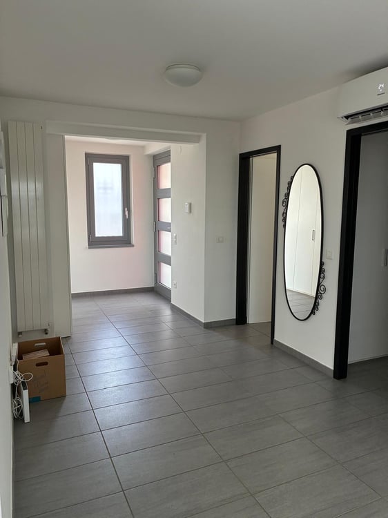 Affascinante casa unifamiliare con garage a Castel San Pietro 5