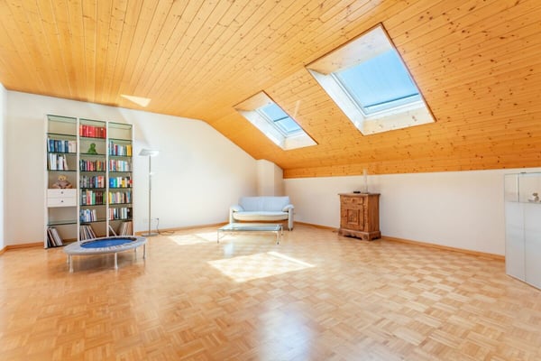 Es Huus em Huus: grossi 5.5-Zemmer-Maisonette-Wohnig 10