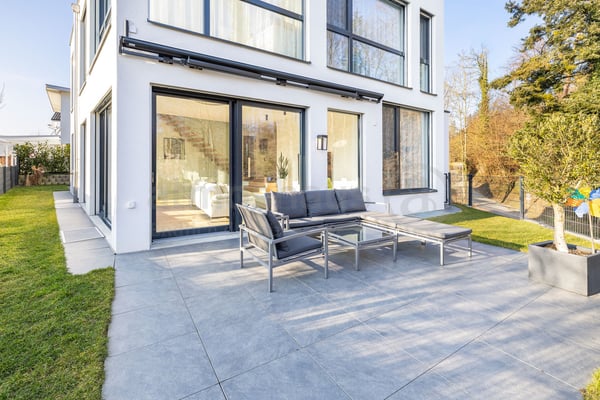 Sonnige EFH-Neubauten mit viel Platz & Top-Lage in Obfelden 2