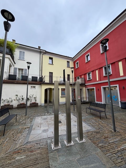 Spazio commerciale moderno di 1 locali a Chiasso con aria condizionata 2