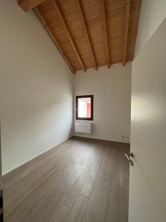 Spazio commerciale moderno di 1 locali a Chiasso con aria condizionata 5