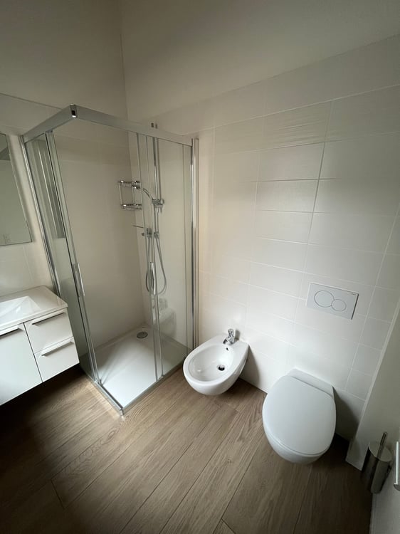 Spazio commerciale moderno di 1 locali a Chiasso con aria condizionata 6