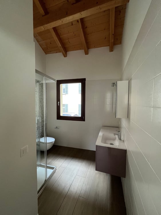 Spazio commerciale moderno di 1 locali a Chiasso con aria condizionata 4