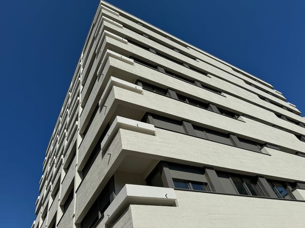 Moderno appartamento con balcone in centro a Chiasso 6