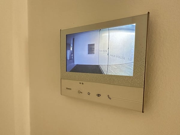 Ufficio moderno di 10 locali con balcone a Chiasso 4