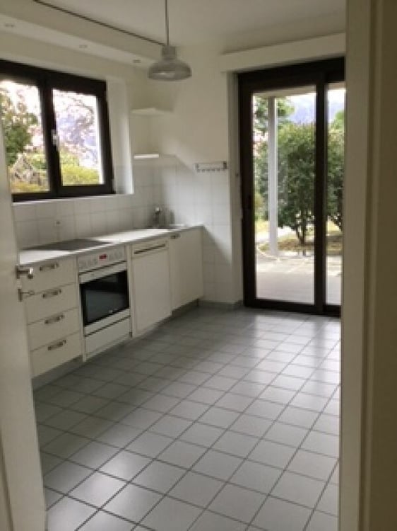 LOSONE - CASA BIFAMILIARE CON GRANDE GIARDINO 21